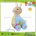 2015 Diseño de novedad Peter conejo tirón Juguetes OEM / ODM madera inteligente para niños juguetes para la venta